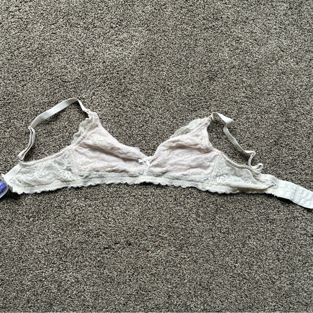 Seraphine Maternity Pale Pink and White Lace Nursing Bra, Size 34C